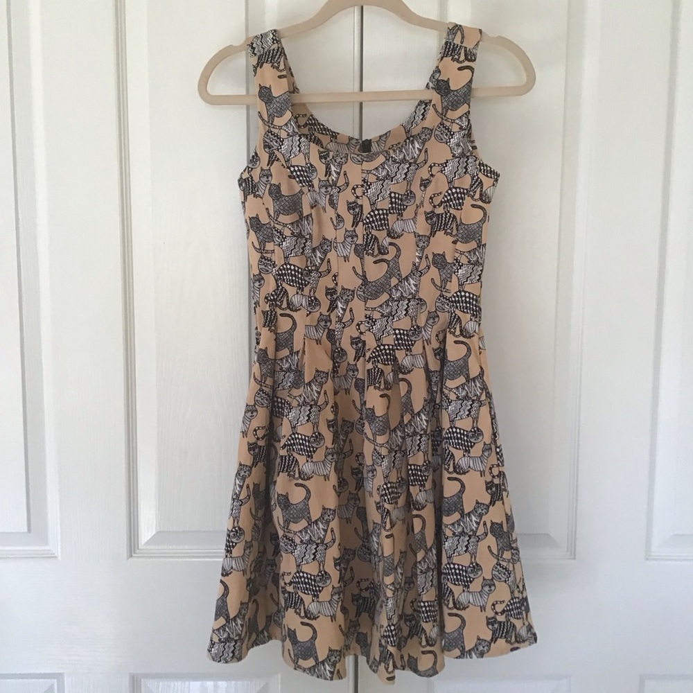 Nooworks Cat Print Dress in Black and Tan